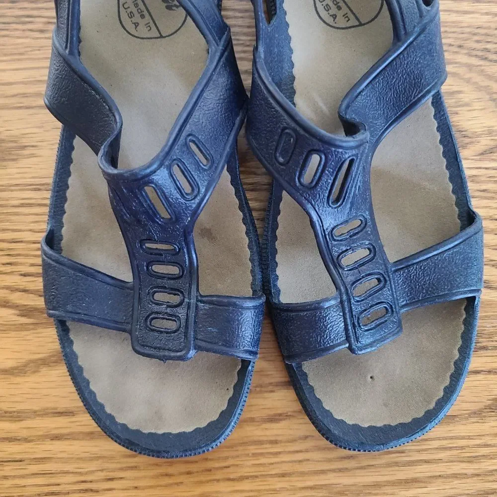 Vintage Women's Happy Feet Navy T-Strap Sandals Size 24 CM ~7 US Made Corona, CA